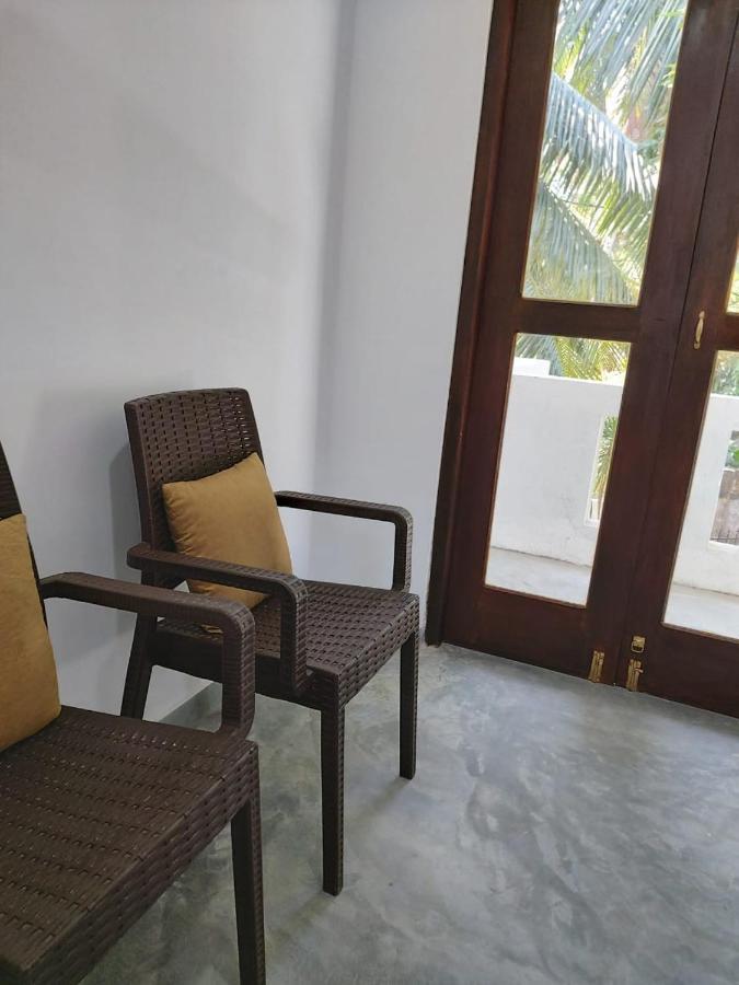 Anusha Apartment 15 Homestay Ґалле Екстер'єр фото