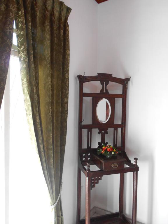 Anusha Apartment 15 Homestay Ґалле Екстер'єр фото