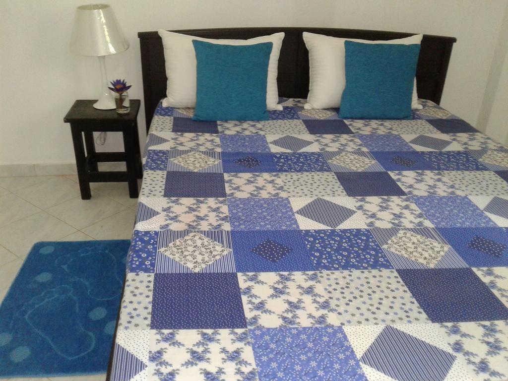 Anusha Apartment 15 Homestay Ґалле Екстер'єр фото