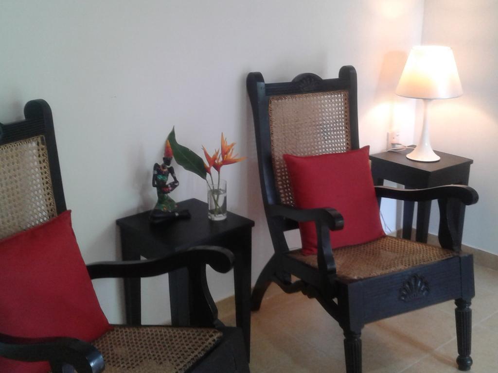Anusha Apartment 15 Homestay Ґалле Екстер'єр фото
