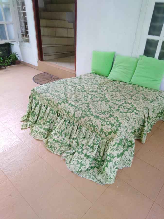 Anusha Apartment 15 Homestay Ґалле Екстер'єр фото